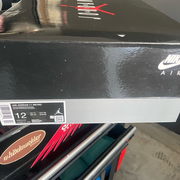 Jordan 11 legend blue - Picture 2 of 5